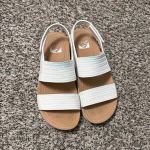 Reef White and Tan Woven Sandals